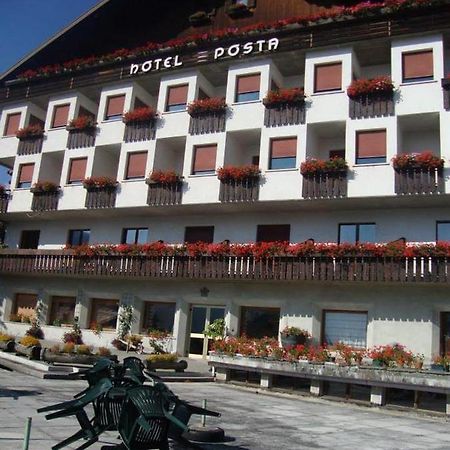 Albergo Posta Colle Santa Lucia Exterior foto