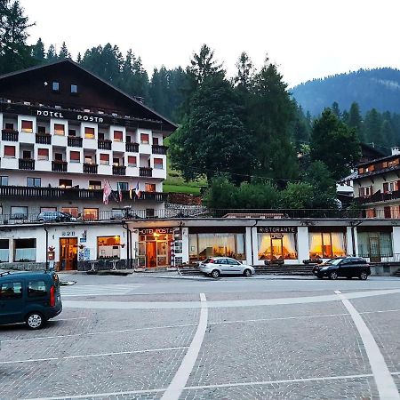 Albergo Posta Colle Santa Lucia Exterior foto