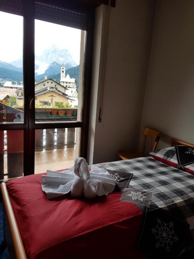 Albergo Posta Colle Santa Lucia Exterior foto
