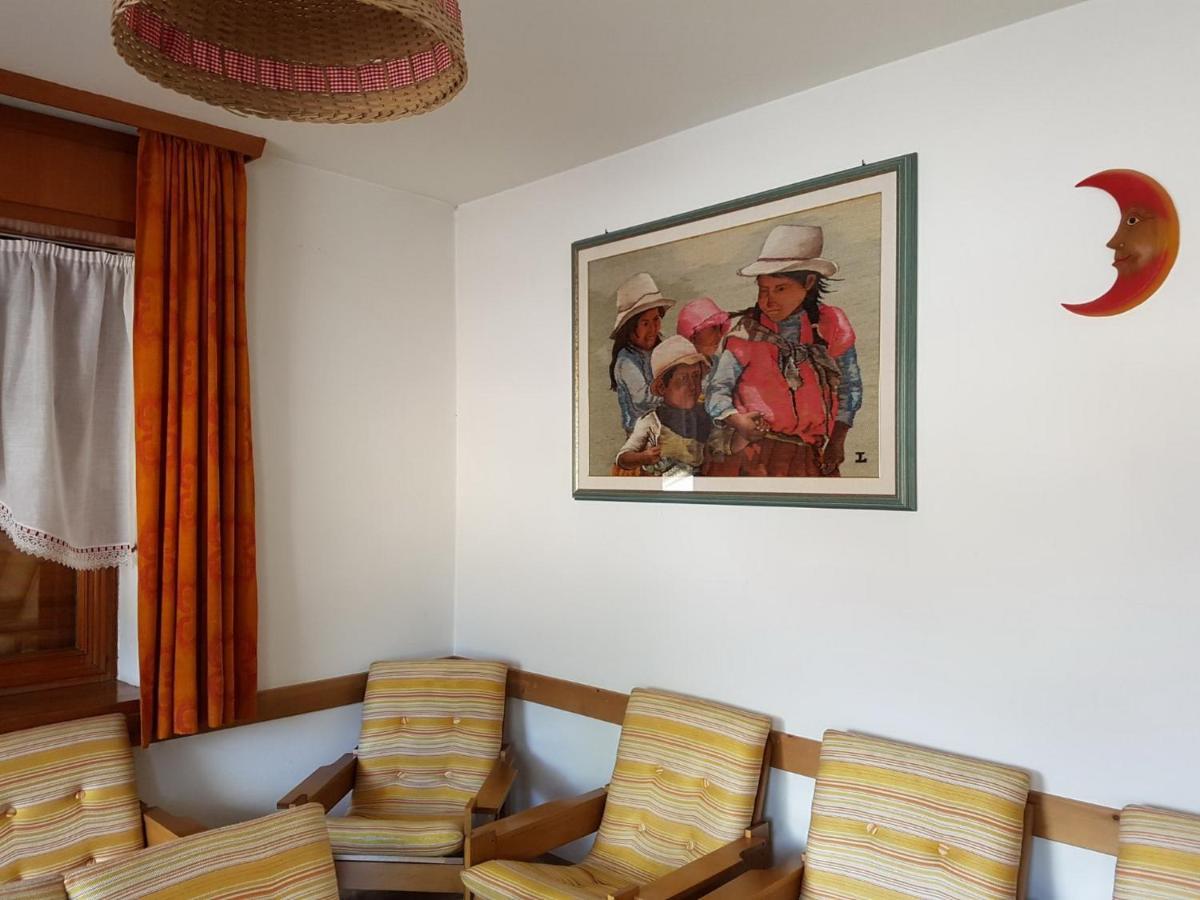 Albergo Posta Colle Santa Lucia Exterior foto